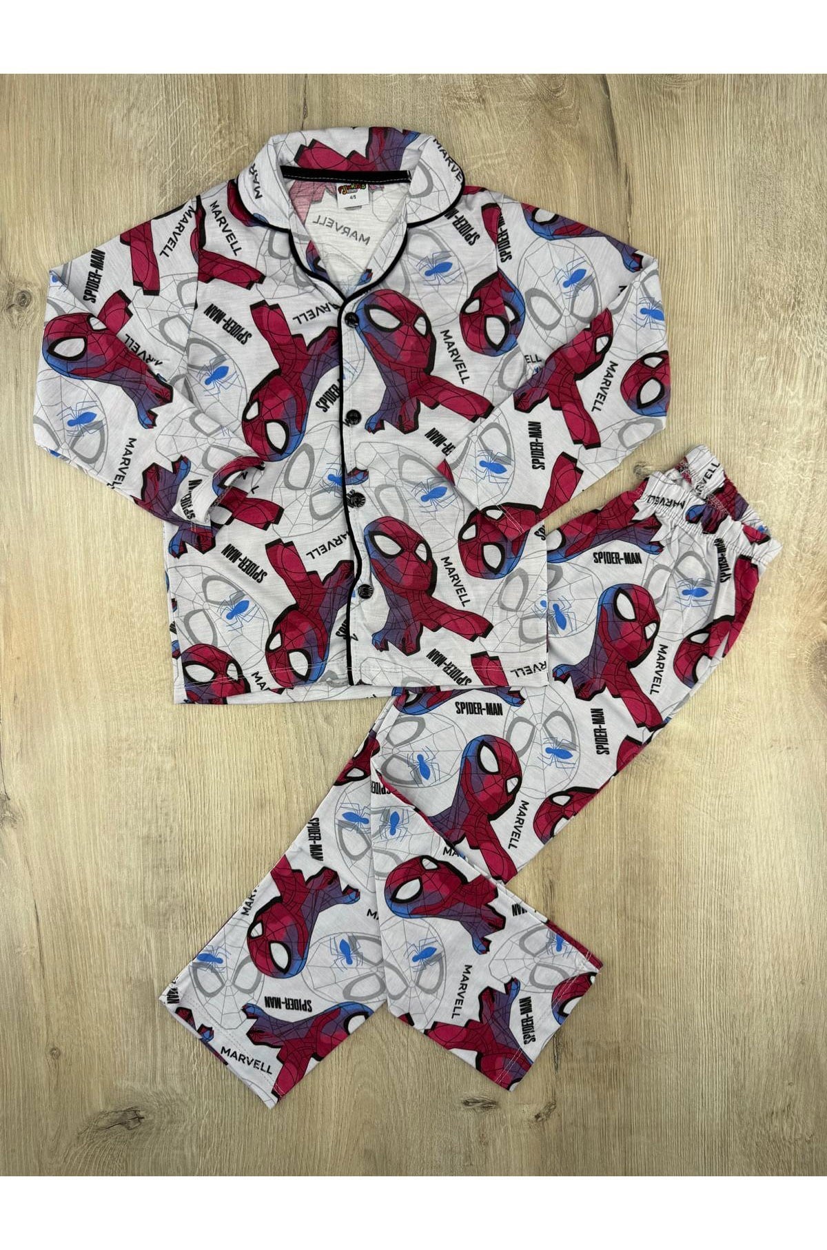 Pijakids (4-12 Yaş) Marvel Spiderman Desenli Önden Düğmeli Pijama Takımı
