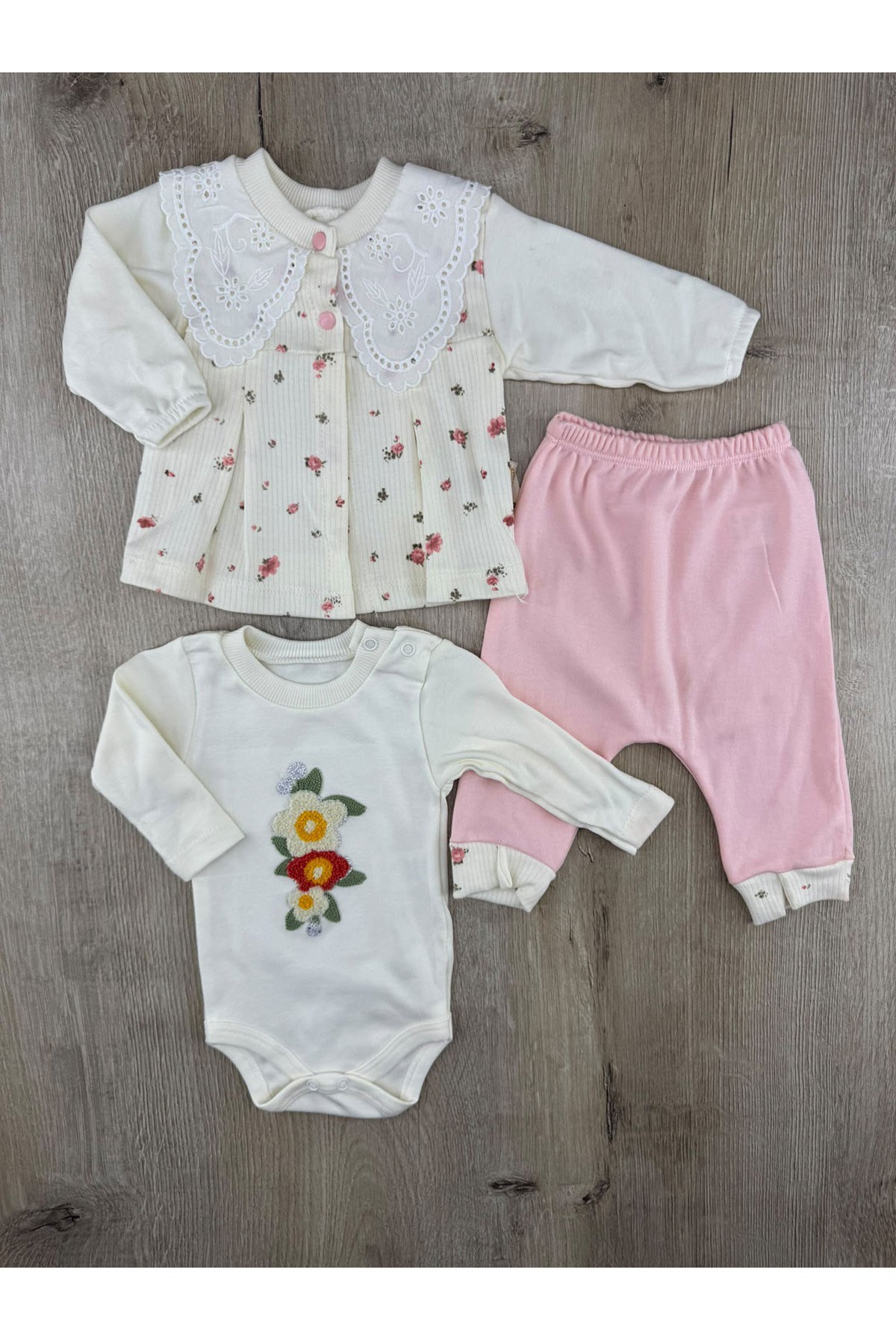 Babyim 2021 (0-9 Ay) Renkli Çiçek Nakışlı Hırkalı 3Lü Takım