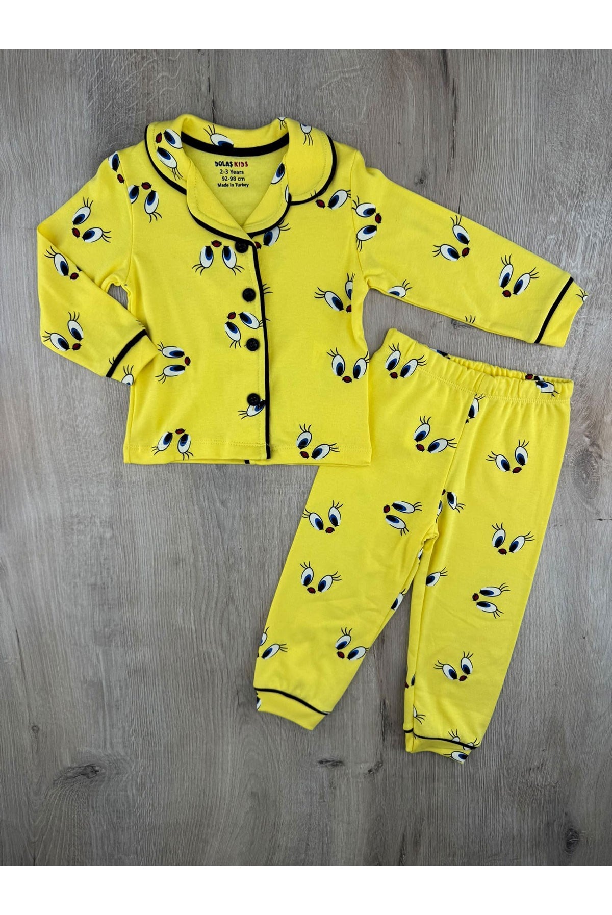 Dolaş (2-5 Yaş) Tweety Desenli Önden Düğmeli Pijama Takımı
