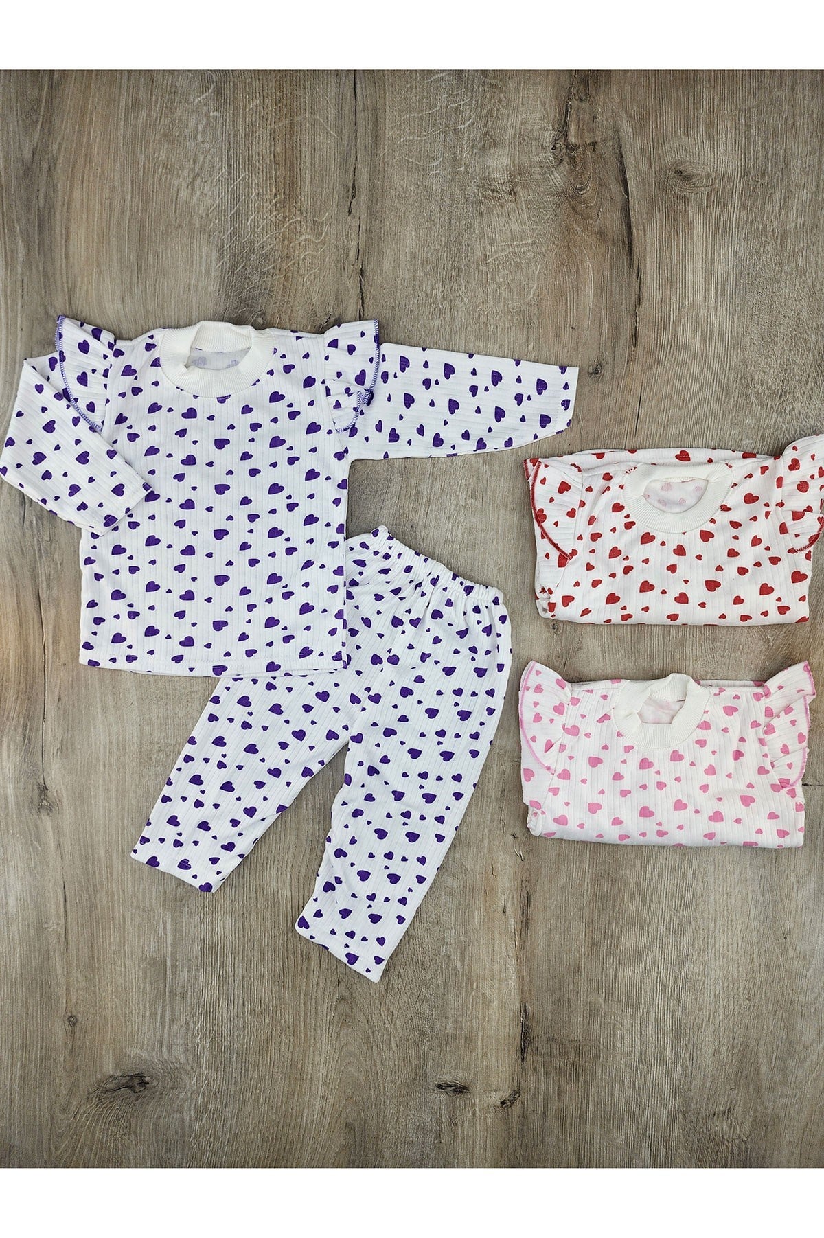 Gonca (0-6 Ay) Minik Kalp Desenli Omuzu Fırfırlı Pijama Takımı