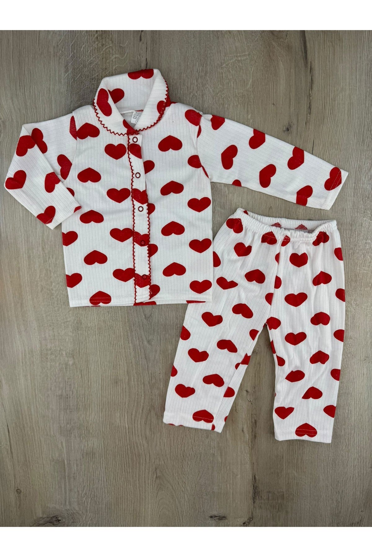 Gonca (1-2-3 Yaş) Büyük Kalp Desenli Yakalı Pijama Takımı