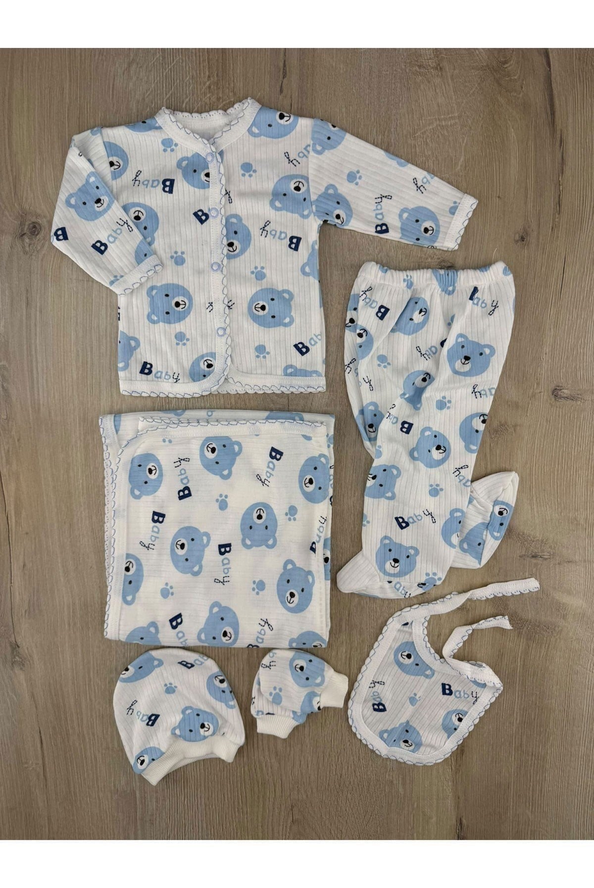 Gonca Bebe (0-3 Ay) Ayıcık Desenli Battaniyeli 6Lı Zıbın Takımı