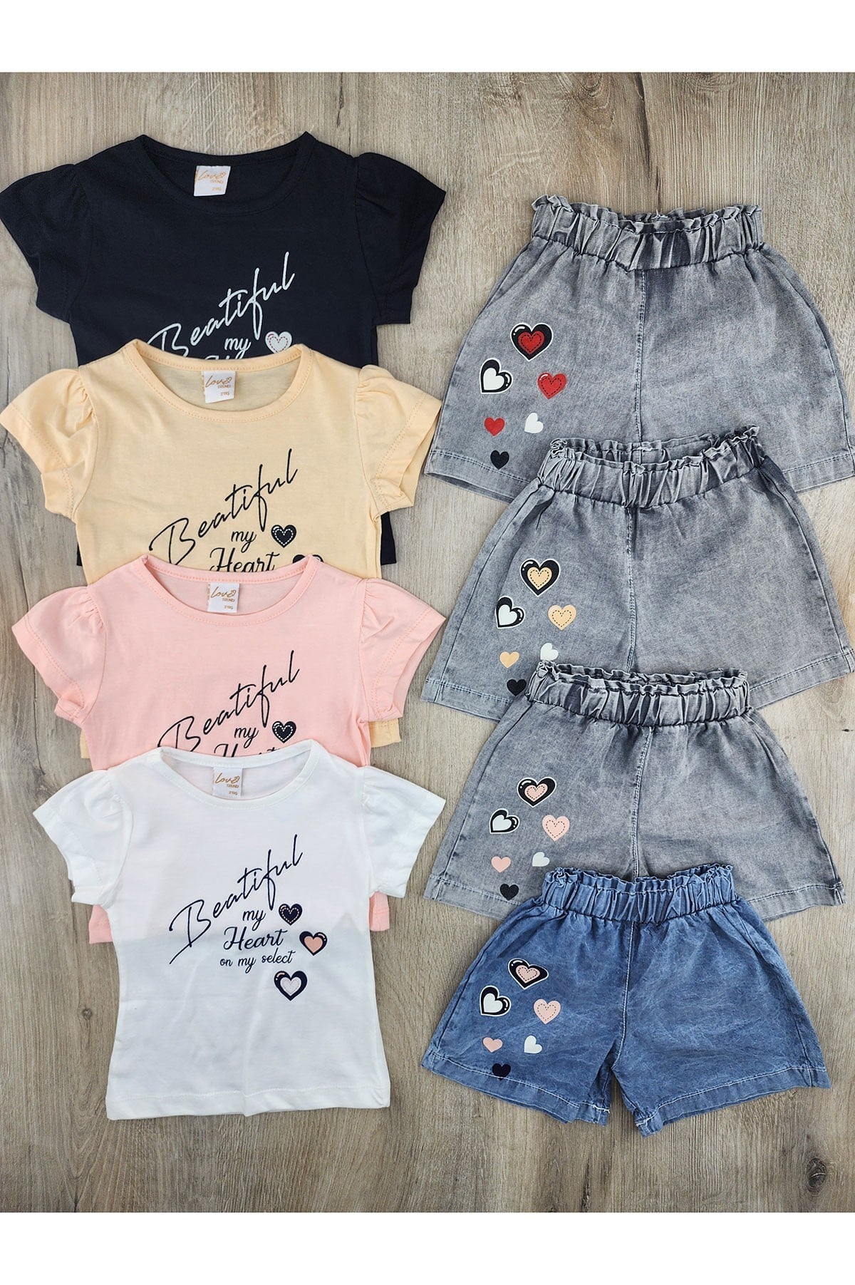 Love Trend (2-5 Yaş) Minik Kalp Desenli Kot Şortlu Takım
