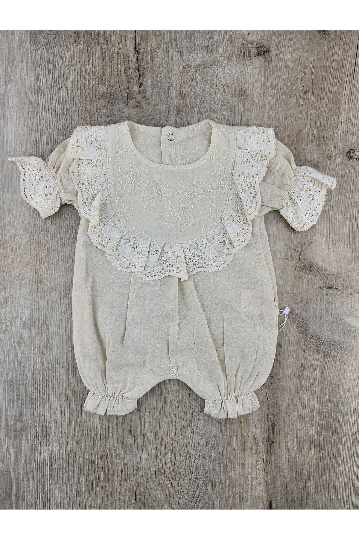 Mammy&Daddy Önü Güpürlü Kısa Tulum