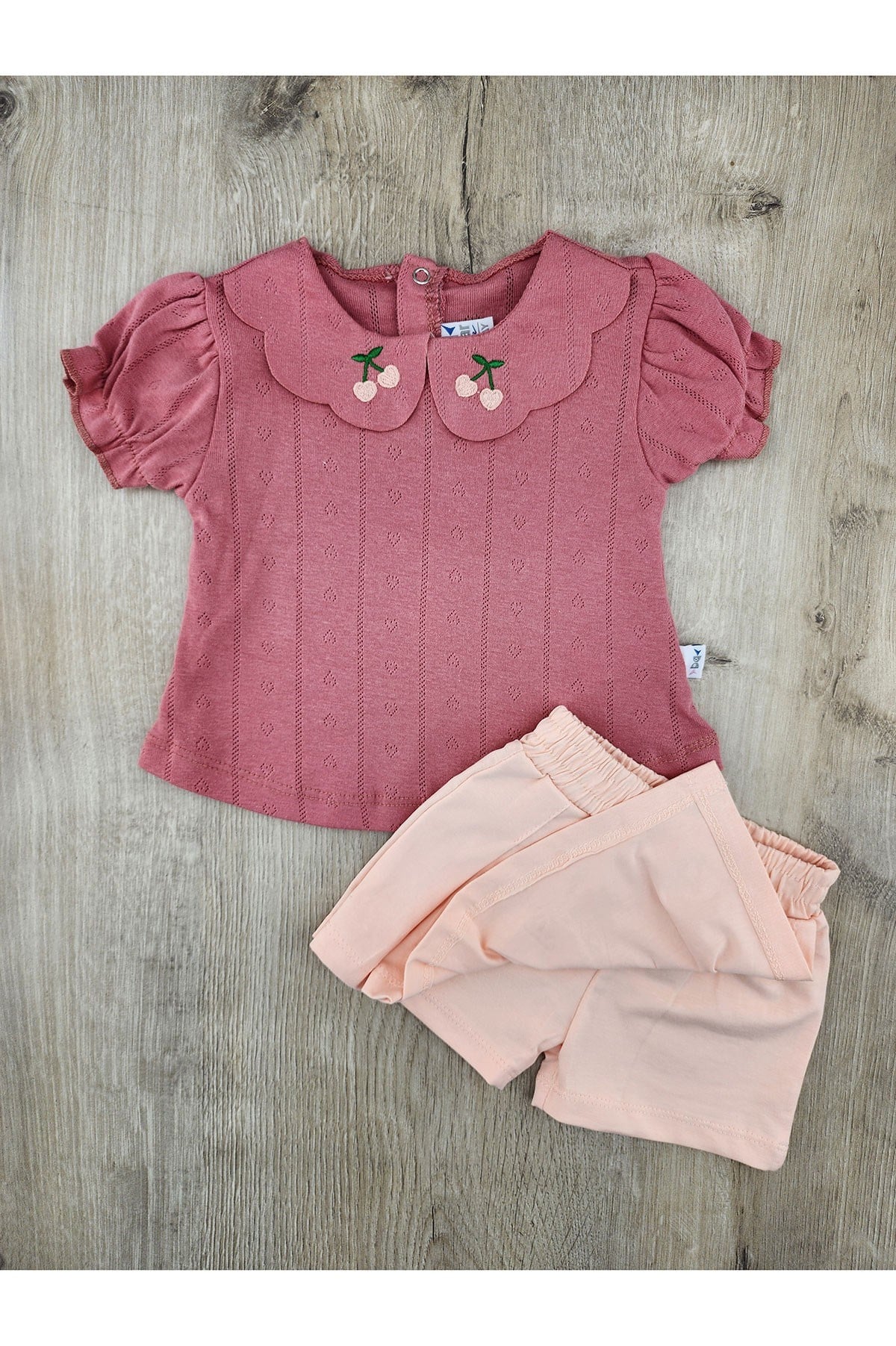 Nazar Bebe (9-24 Ay) 26338 Yakası Kiraz Desenli Şortlu Takım