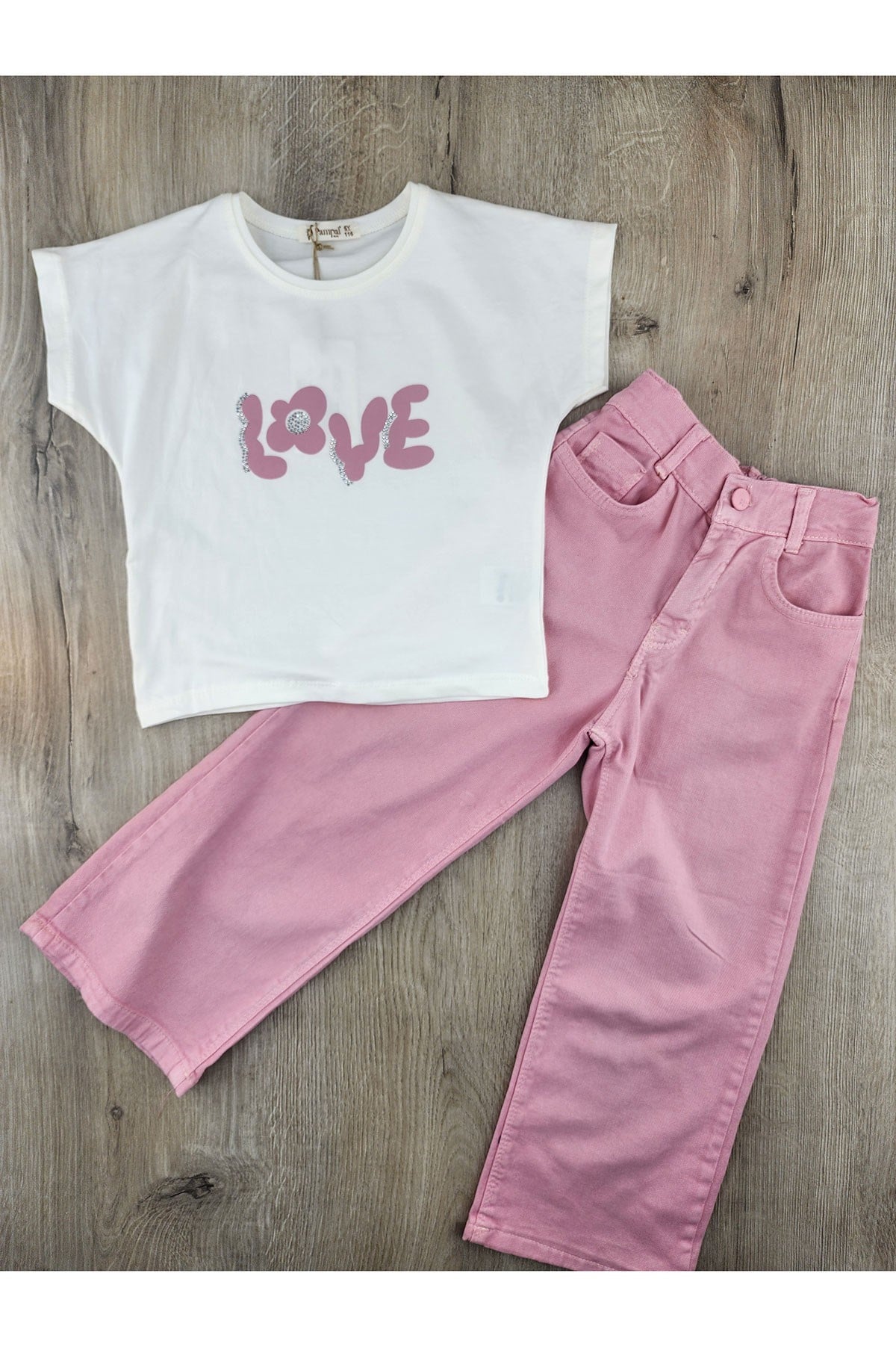 Pampal (6-9 Yaş) Love Desenli Keten Pantolonlu Takım