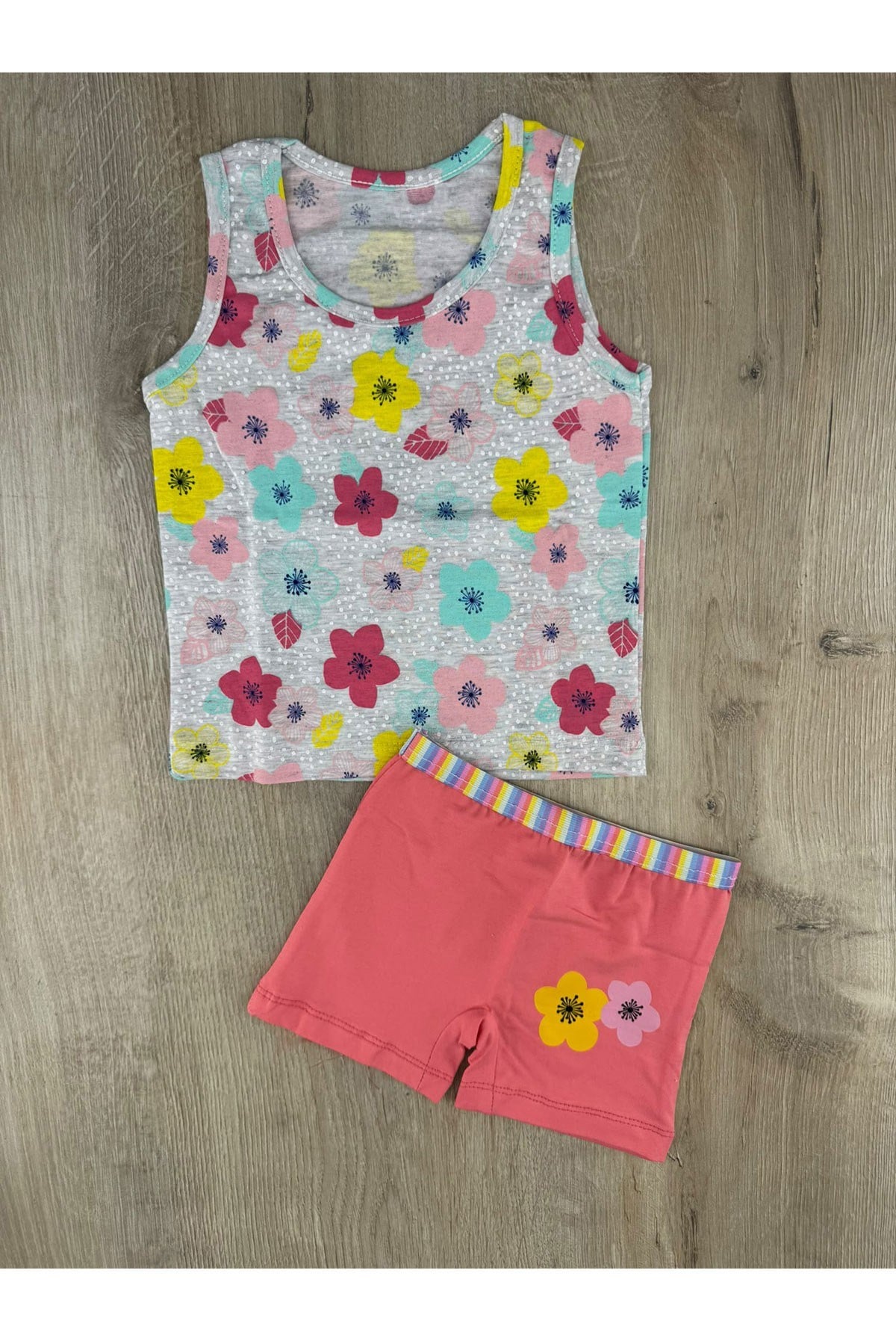 Pink (2-5 Yaş ) Renkli Papatya Desenli Atlet Boxer Takım