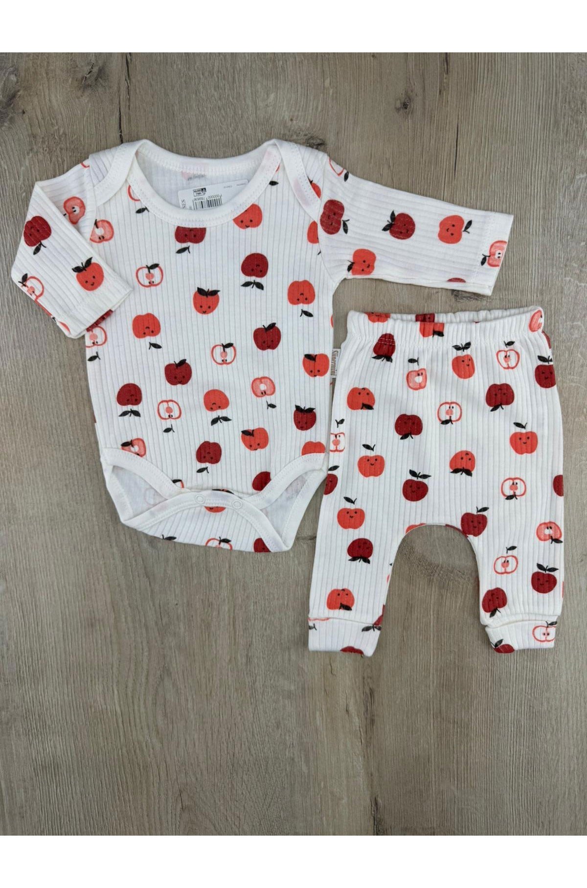 Süpermini (0-9 Ay) Elma Desenli Çıtçıtlı Badili Takım
