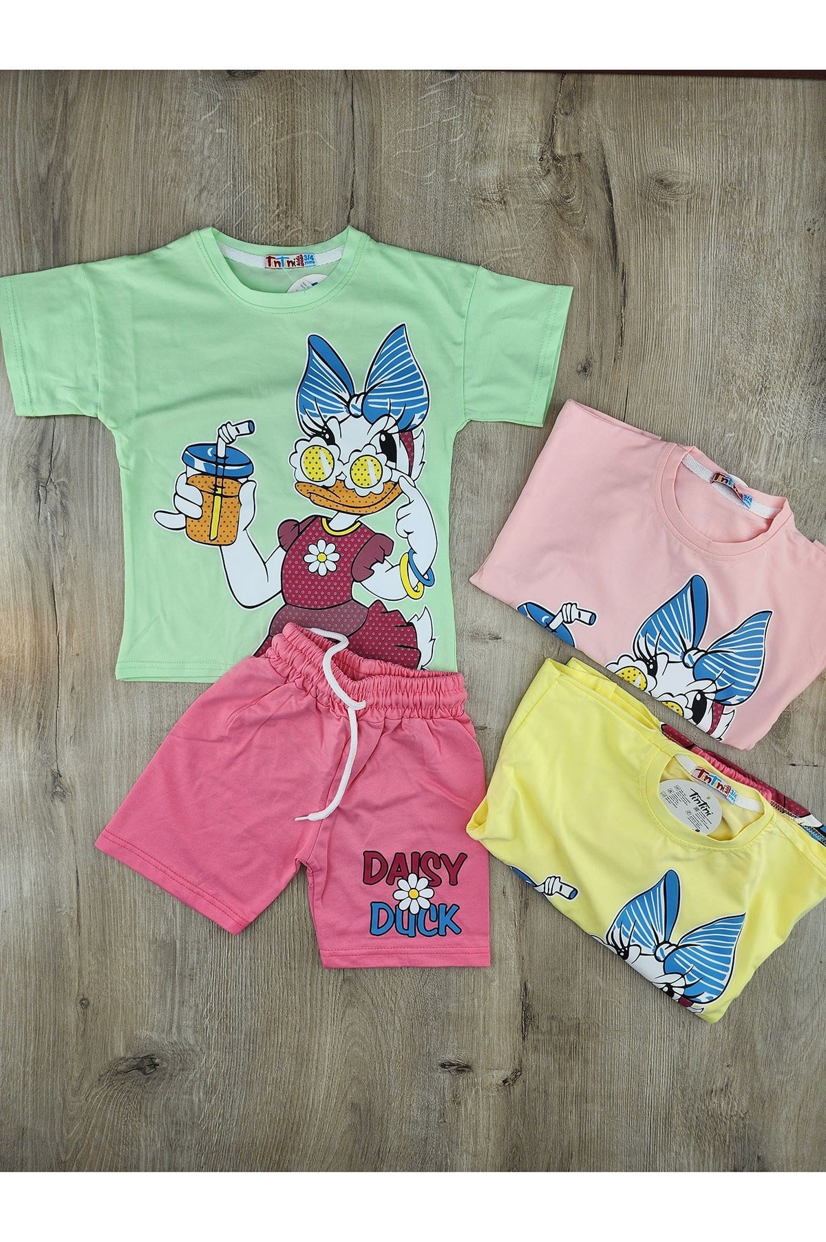 Tintini (3-10 Yaş) Daisy Desenli Şortlu Takım