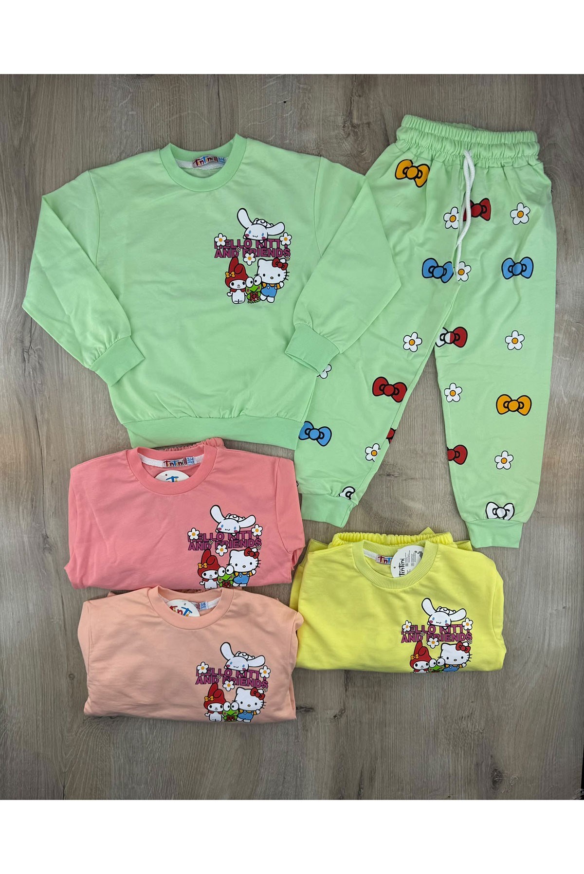 Tintini (3-10 Yaş) Hello Kitty Desenli Sırt Baskılı Mevsimlik Takım