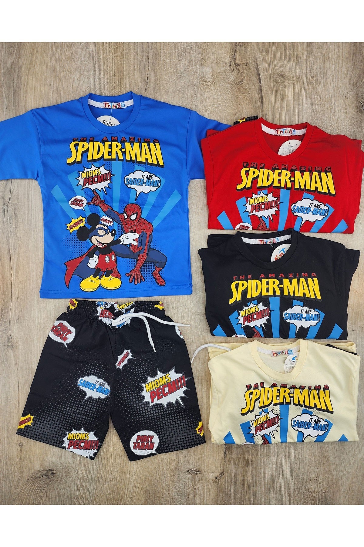 Tintini (3-10 Yaş) Spiderman Desenli Şortlu Takım