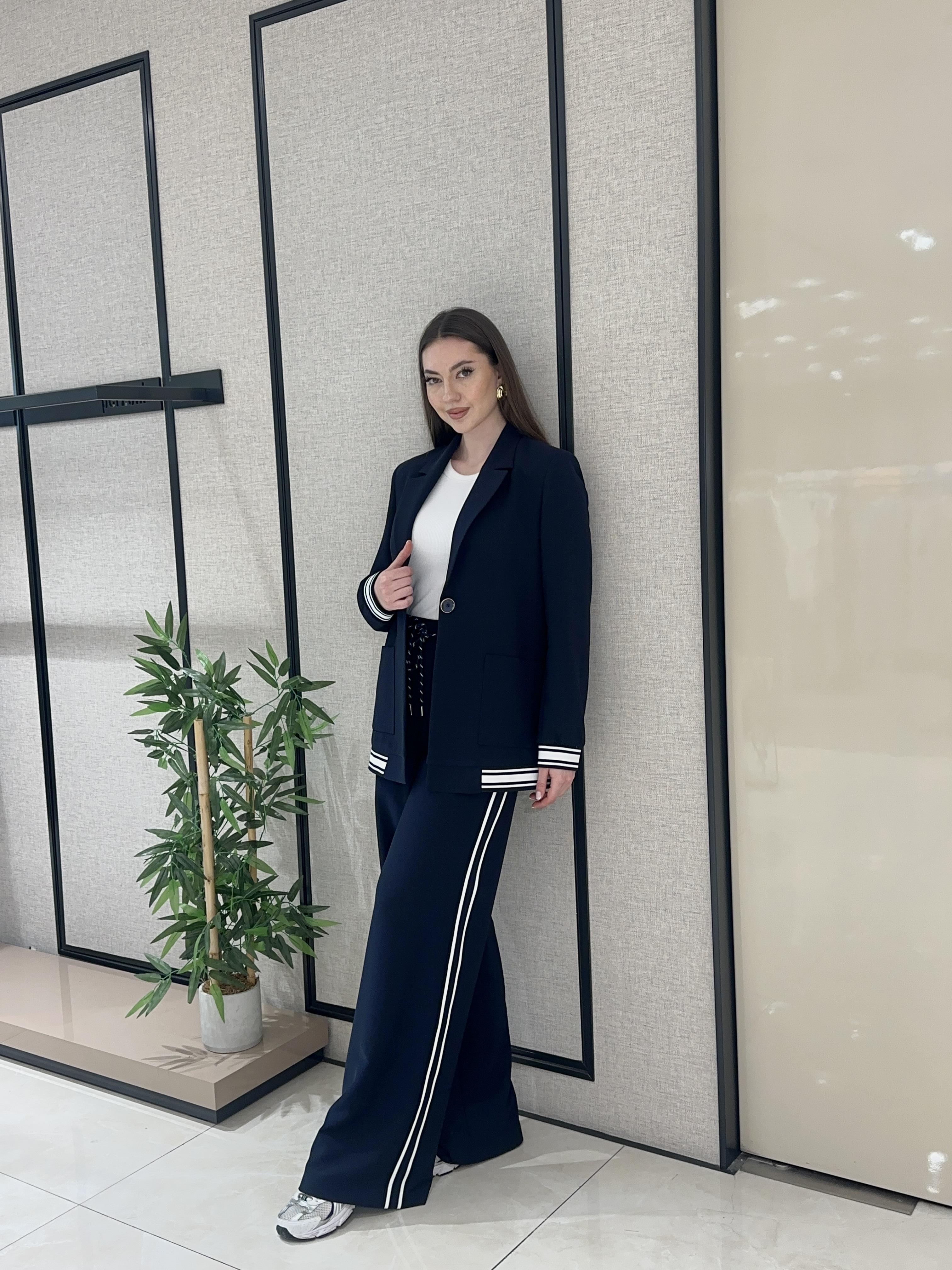 ŞERİT DETAYLI PANTOLON CEKET TAKIM