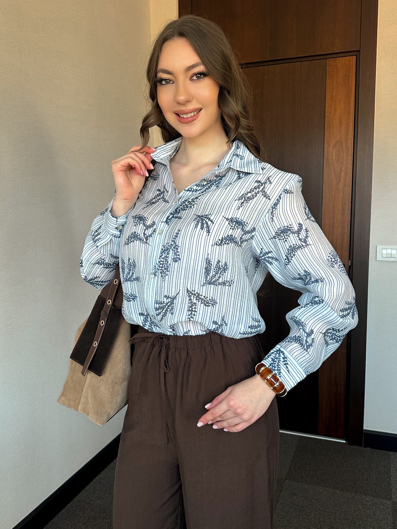 YAZLIK DESENLİ KADIN GÖMLEK