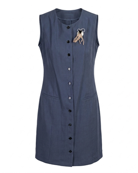 BROŞ DETAYLI DÜĞMELİ TENCEL ELBİSE