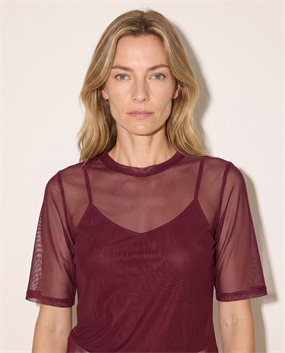 İÇİ ASTARLI FİLELİ T-SHIRT
