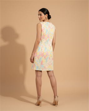 PASTEL DESENLİ MODERN KESİM ELBİSE