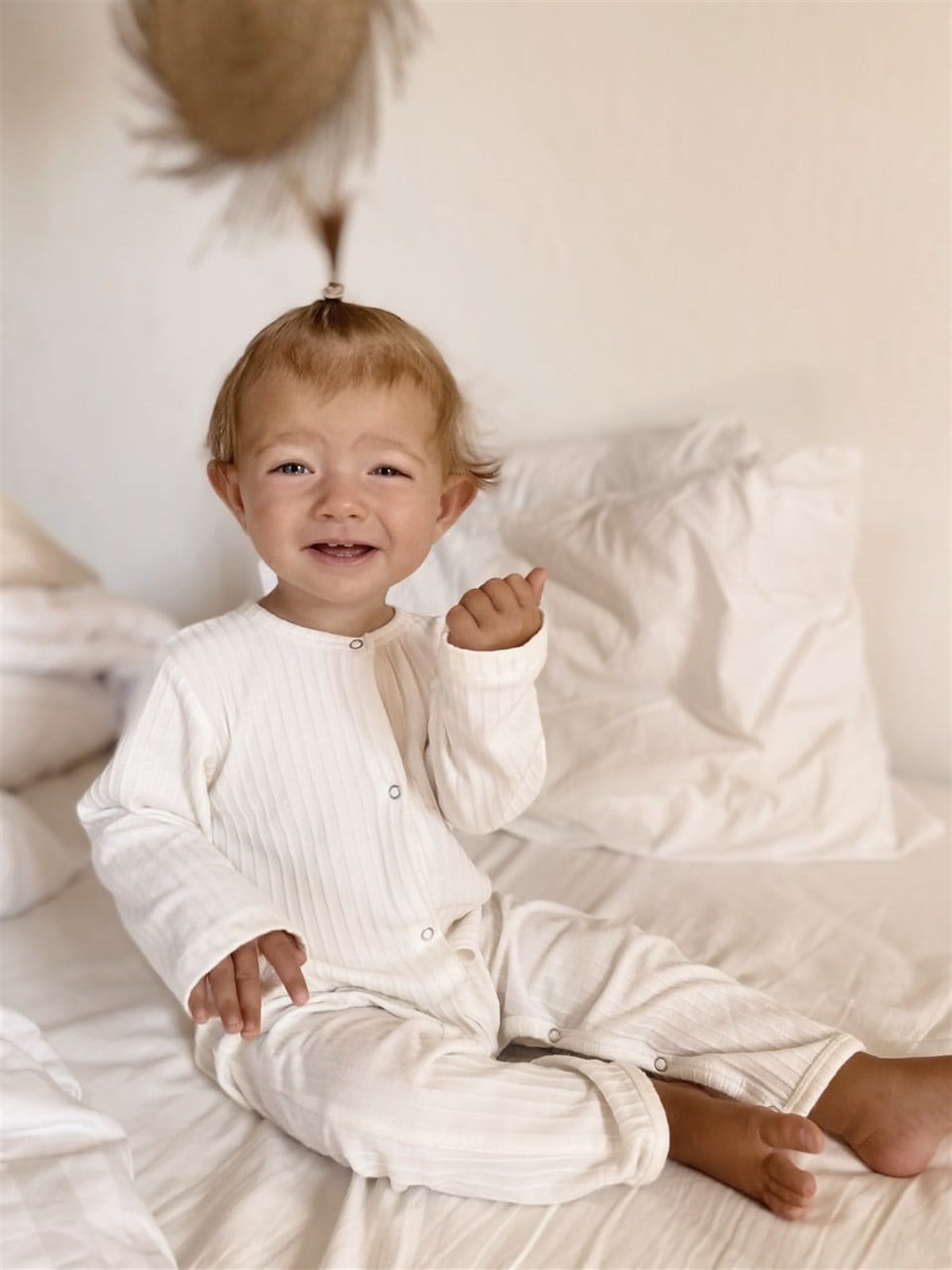 Ekru Patiksiz Esnek Bebek Tulumu