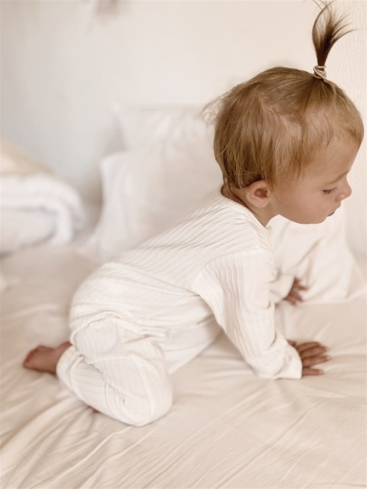 Ekru Patiksiz Esnek Bebek Tulumu