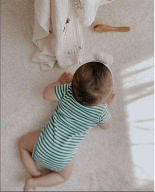 Zümrüt Bebekle Büyüyen Esnek Bebek Zıbın - Çıtçıtlı Body