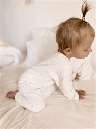 Ekru Patiksiz Esnek Bebek Tulumu