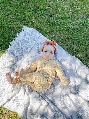 Sarı-Beyaz Patiksiz Esnek Bebek Tulumu