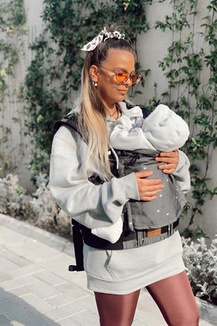 Stars Black New Age Büyüyen Yenidoğan Ergonomik Bebek Kangurusu - Oeko Tex