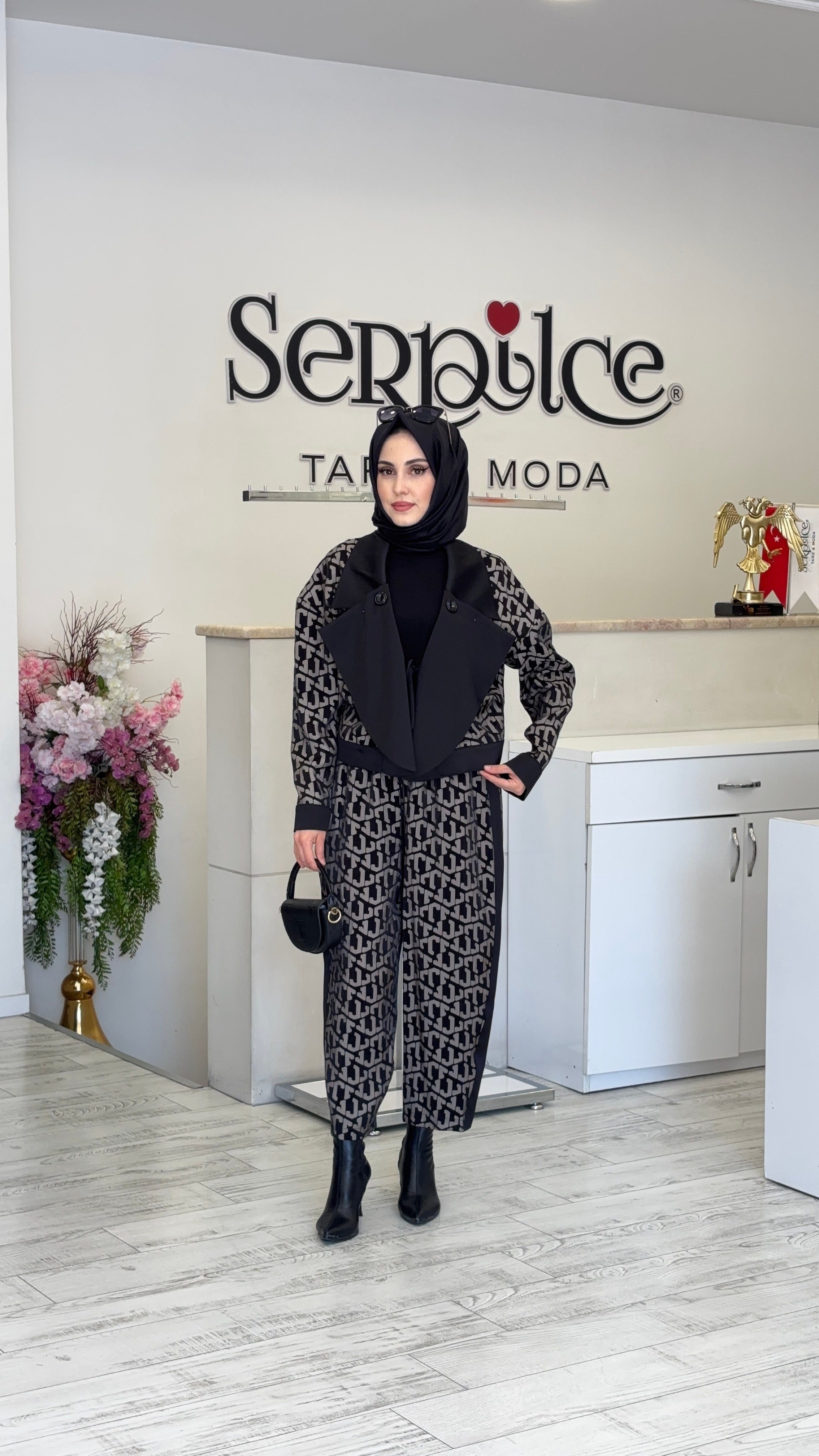 KISA CEKETLİ TAKIM