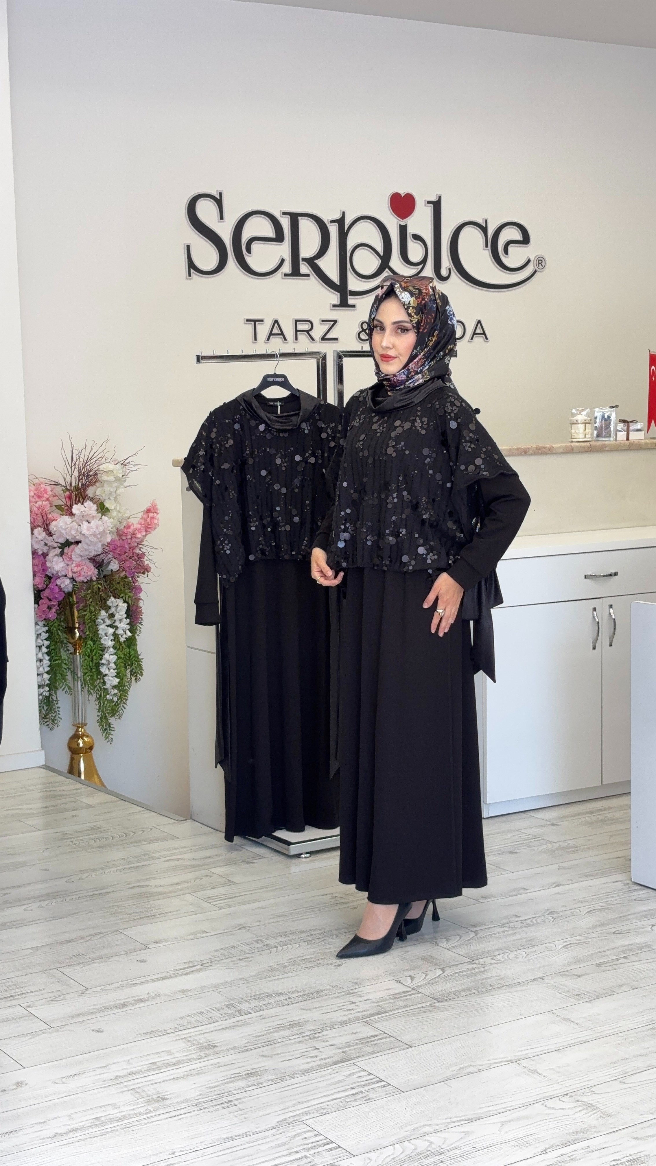 PELERİNLİ ELBİSE