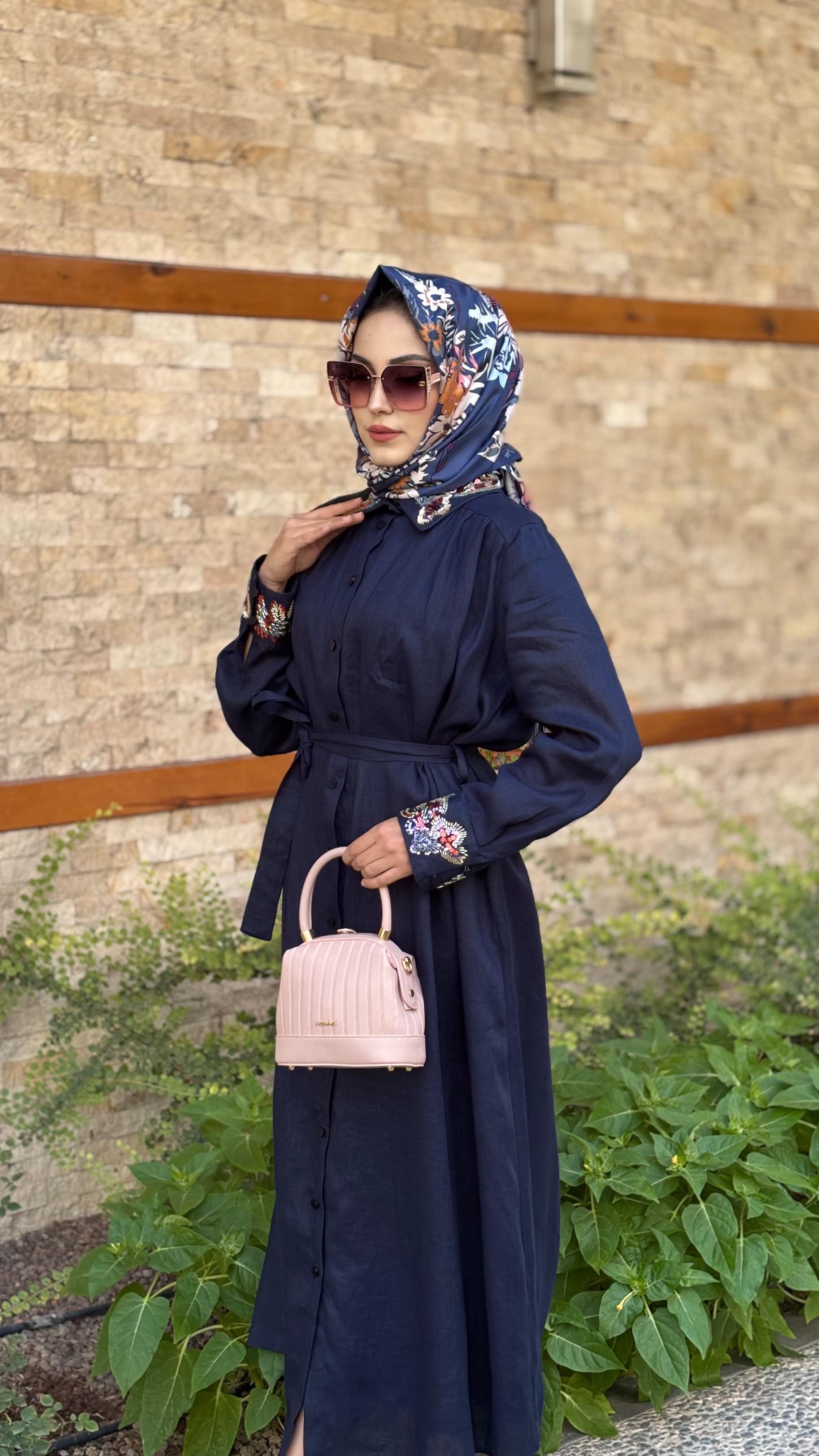 YAKA BONCUKLU KETEN ELBİSE