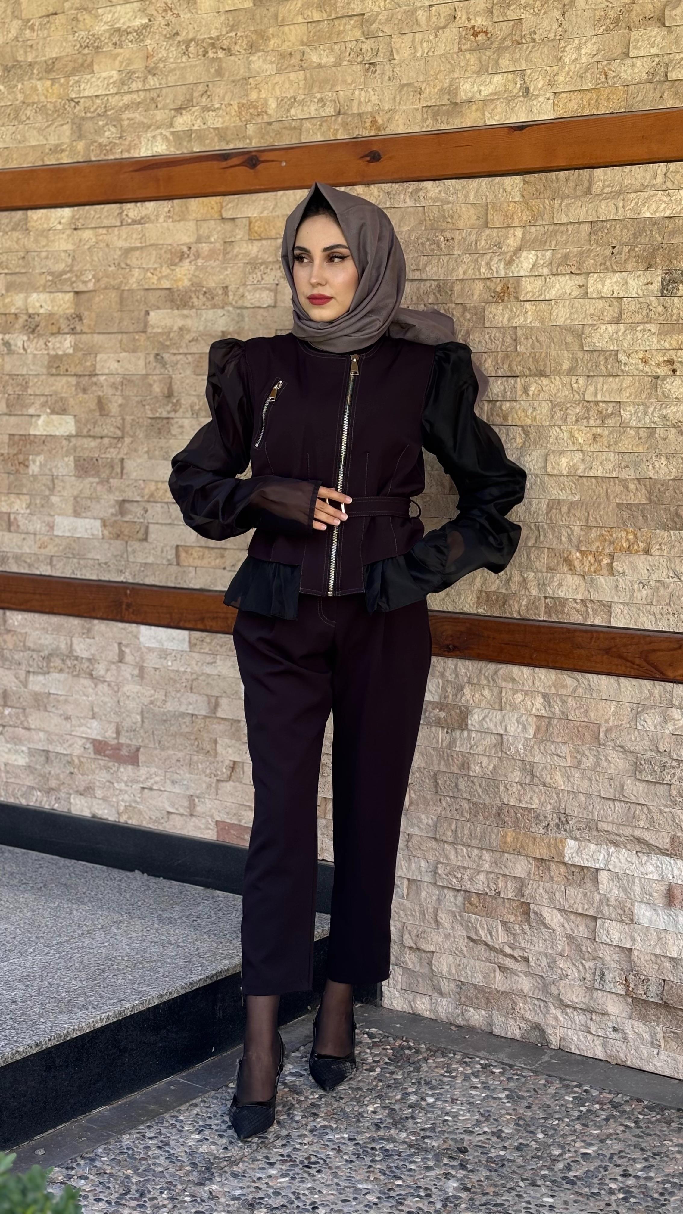 KOLLARI ORGANZE KUMAŞ DETAYLI TAKIM