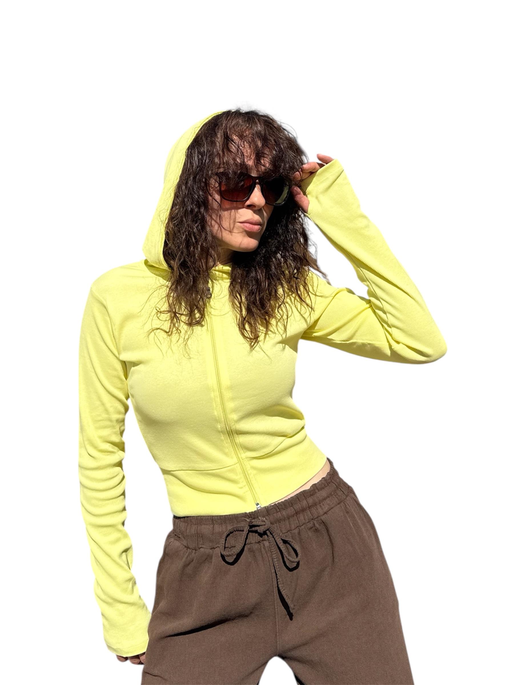 Sarı Ribana Dokulu Kapüşonlu Kısa Sweat