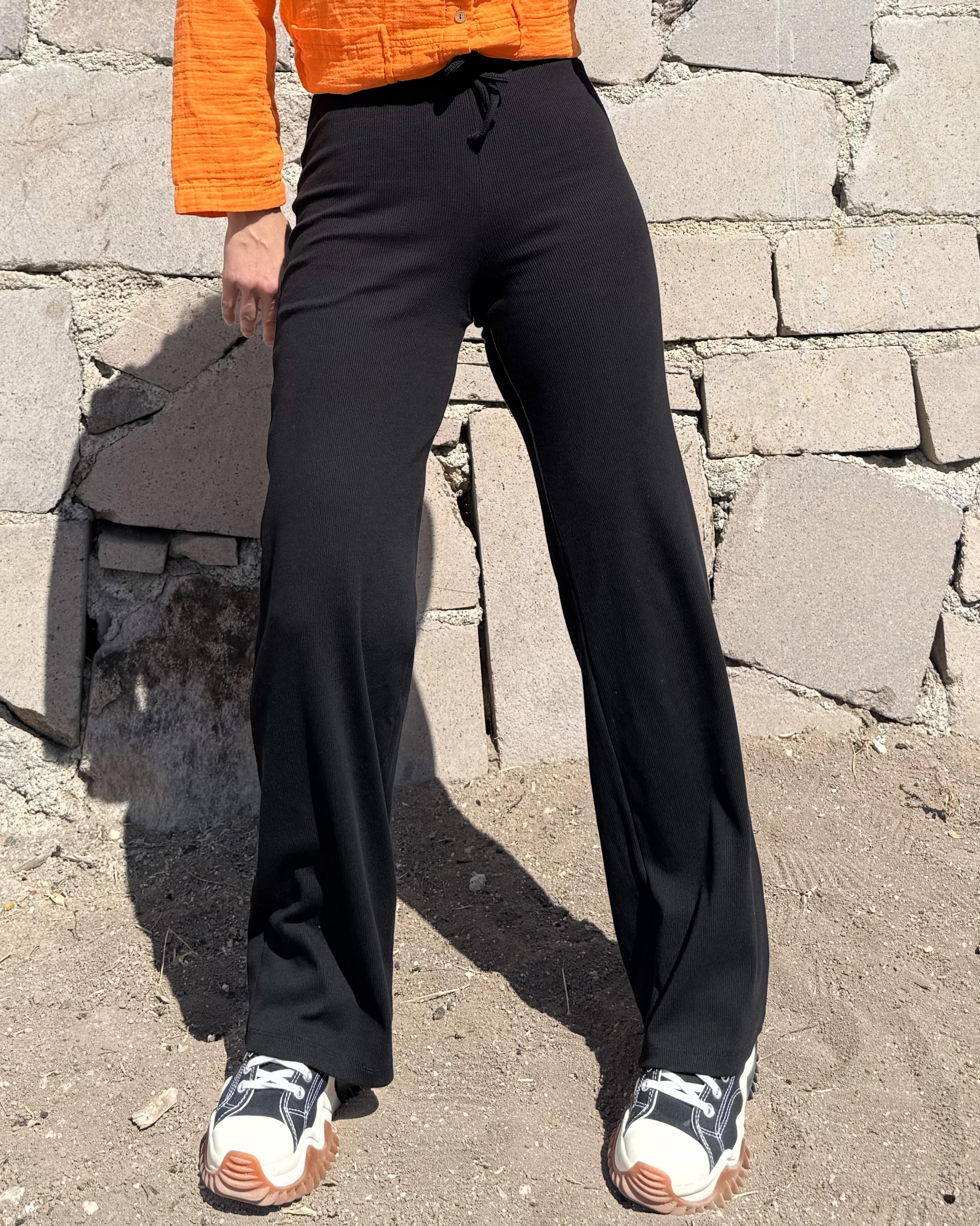 Siyah Ribana Dokulu Bol Paça Pantolon