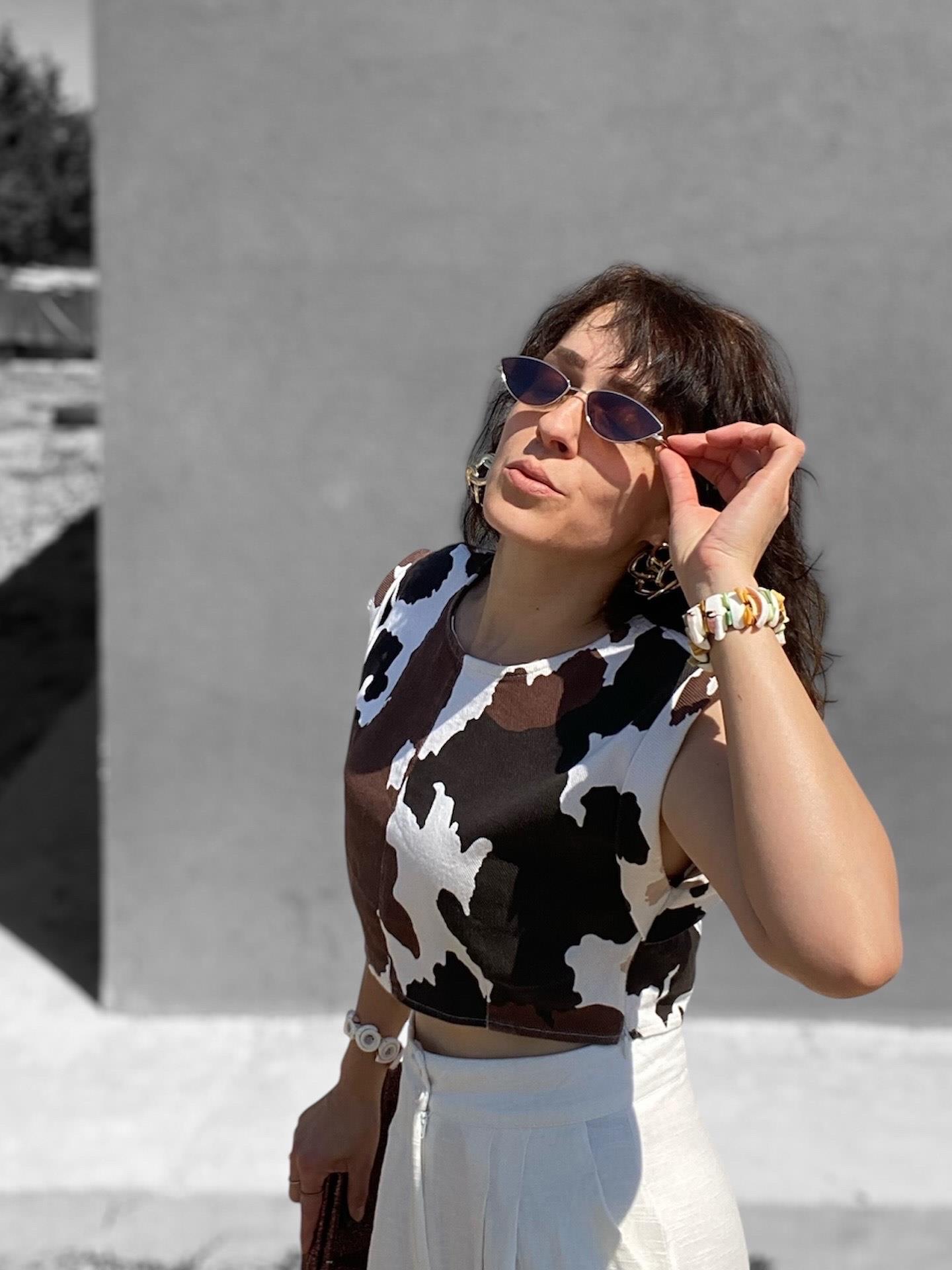 Kahve Ekru Desenli Kısa Keten Bluz