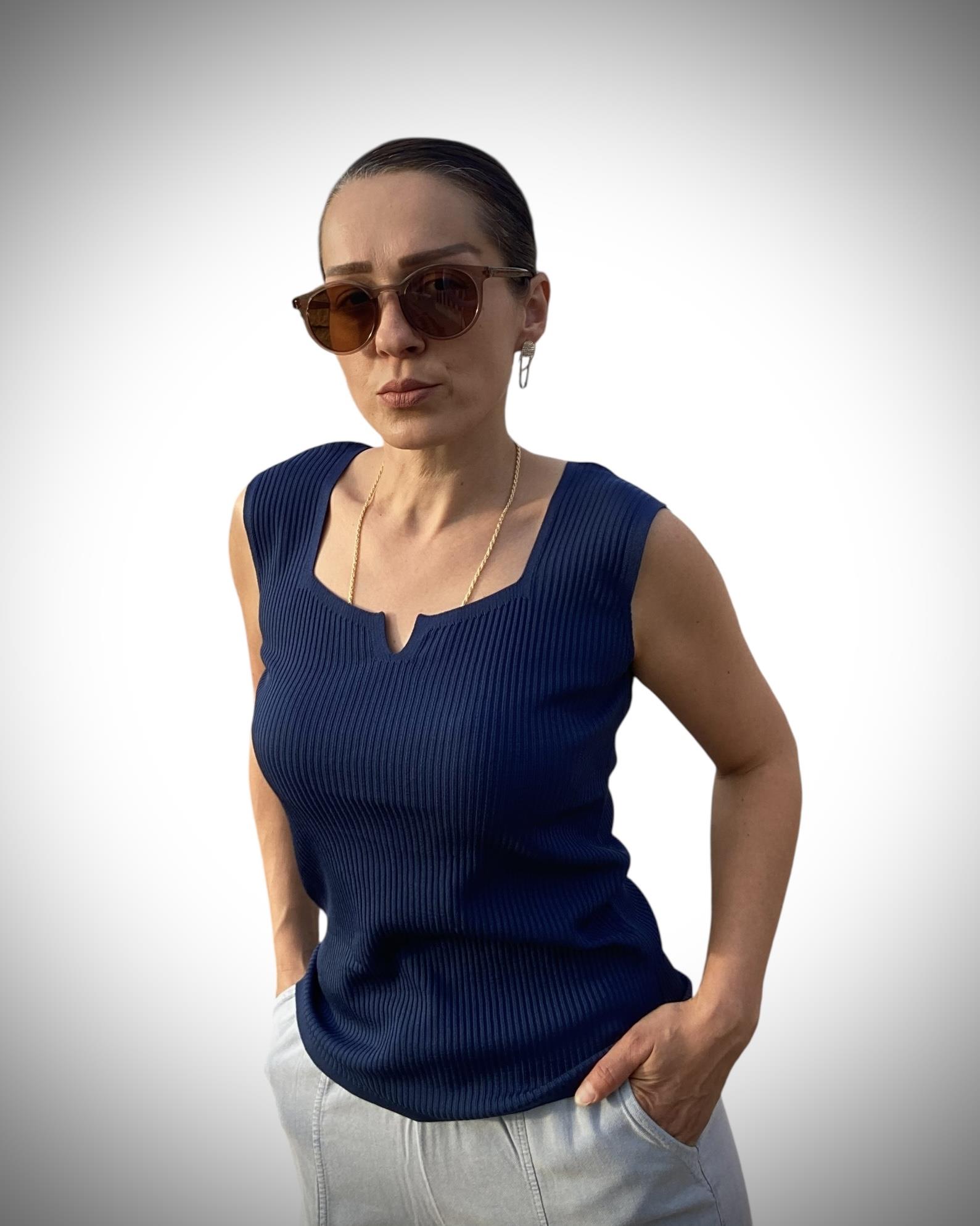 Lacivert Kare Yaka V Kesim Triko Atlet