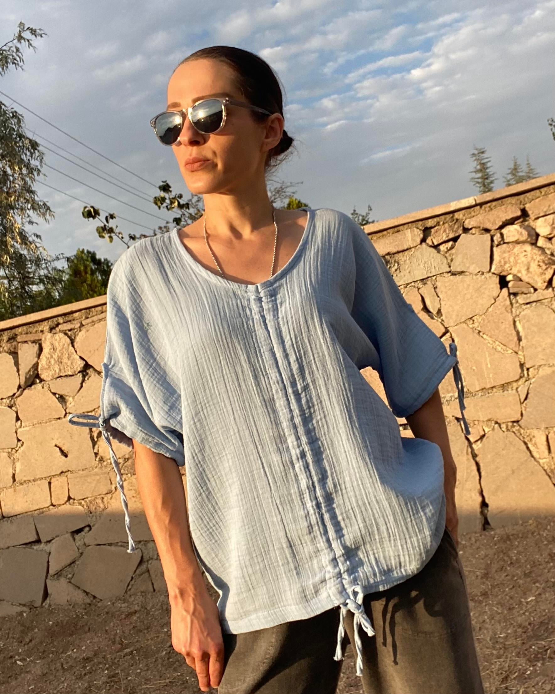 Mavi Önü Ayarlanabilir Büzgü Detaylı Bol Kesim Bluz