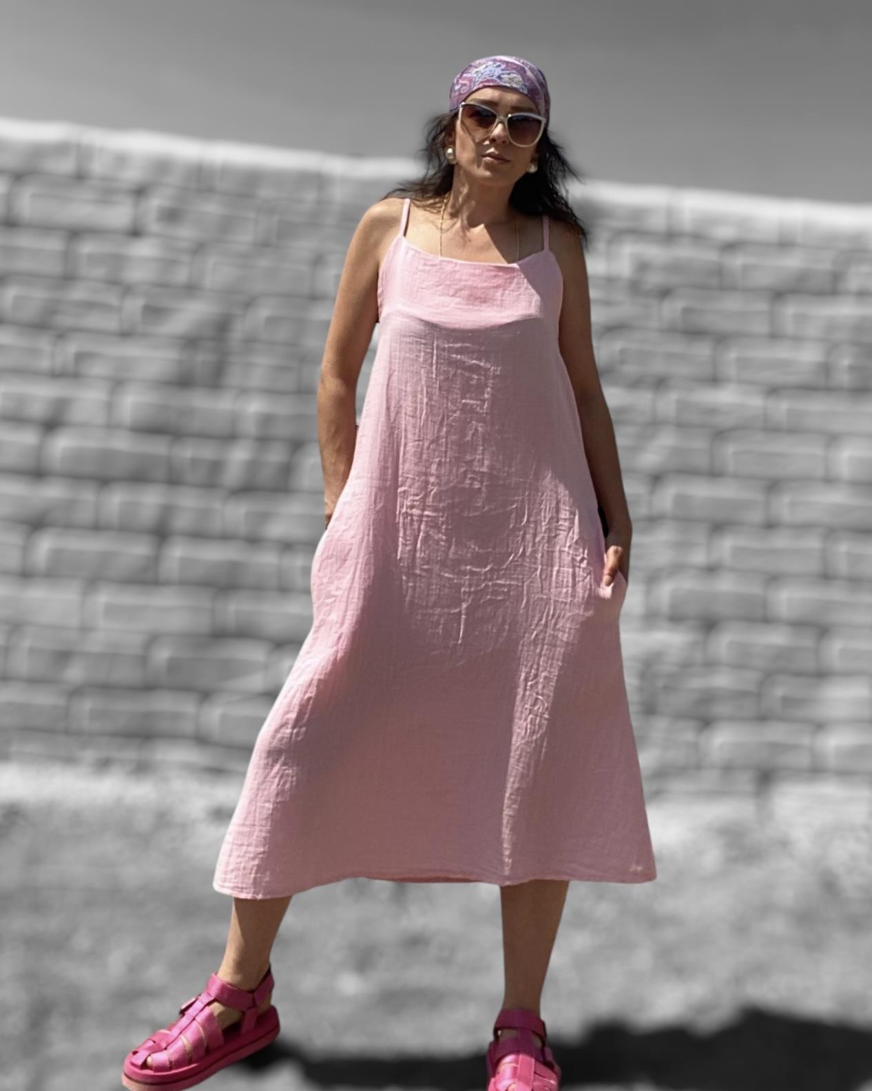 Pudra Rengi Askılı Cepli Midi Boy Keten Elbise