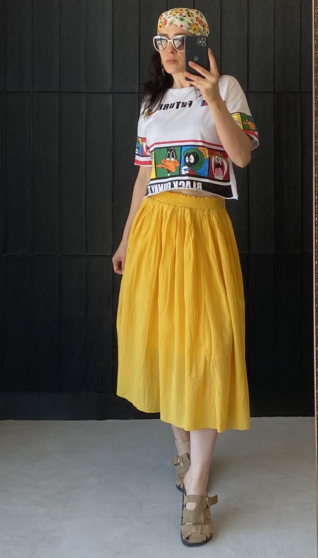 Sarı Belden Lastikli Midi Boy Etek