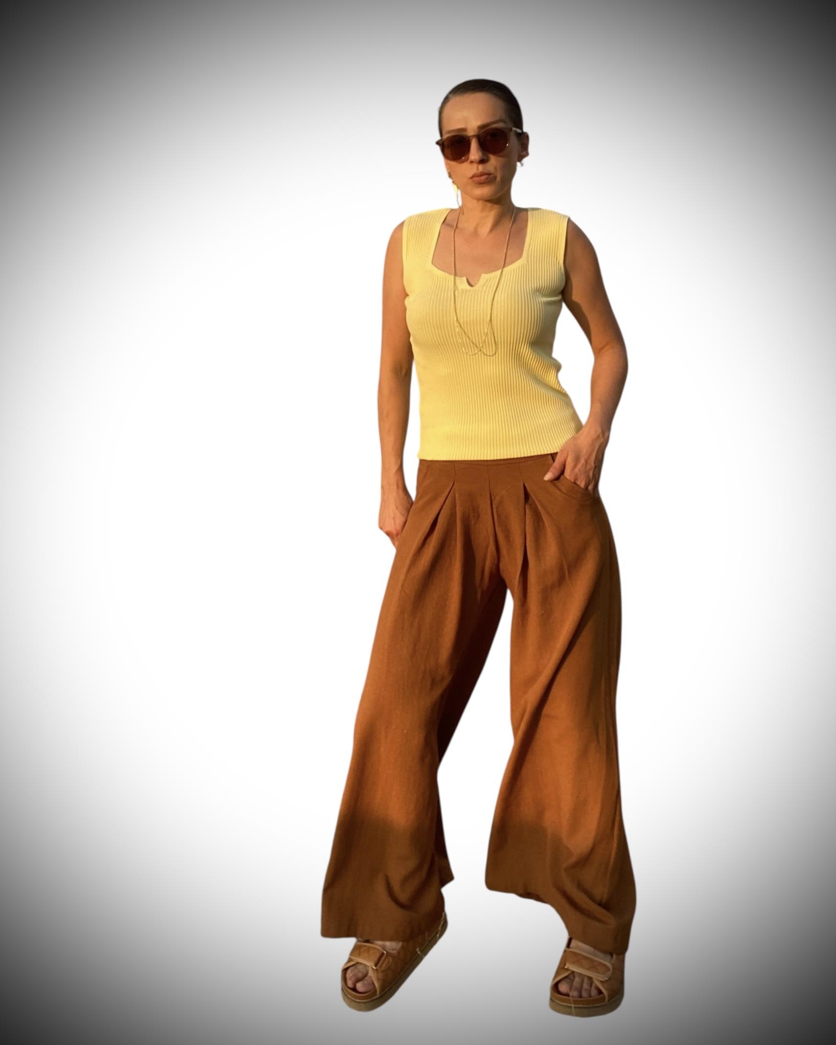 Sarı Kare Yaka V Kesim Triko Atlet