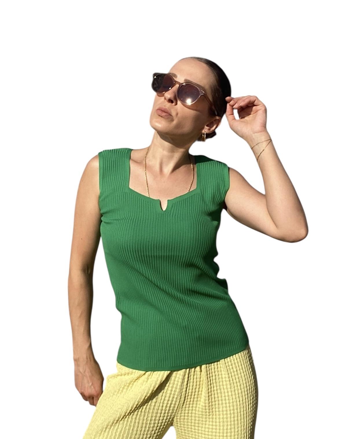 Yeşil Kare Yaka V Kesim Triko Atlet