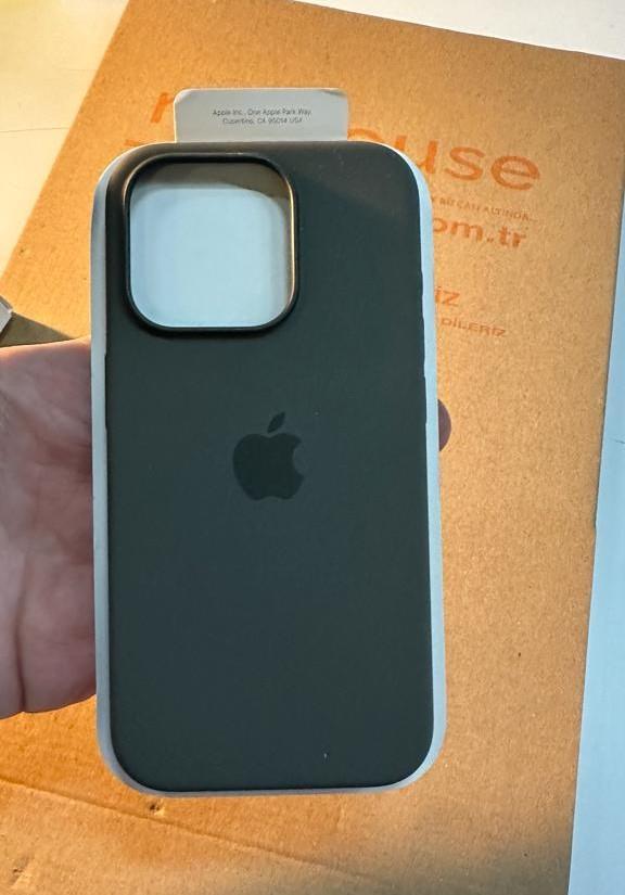 OUTLET Apple iPhone 15 Pro MagSafe Silikon Kılıf Kil Rengi - MT1E3ZM/A -  Nethouse