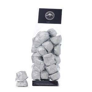 Madlen Gümüş Yaldızlı Fındıklı Kristal Çikolata 500 gr