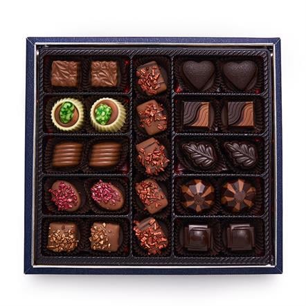 Madlen Hediyelik Special Çikolata Lacivert 450g