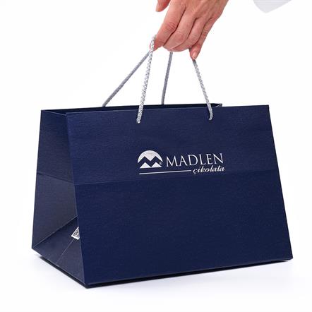 Madlen Hediyelik Special Çikolata Lacivert 450g