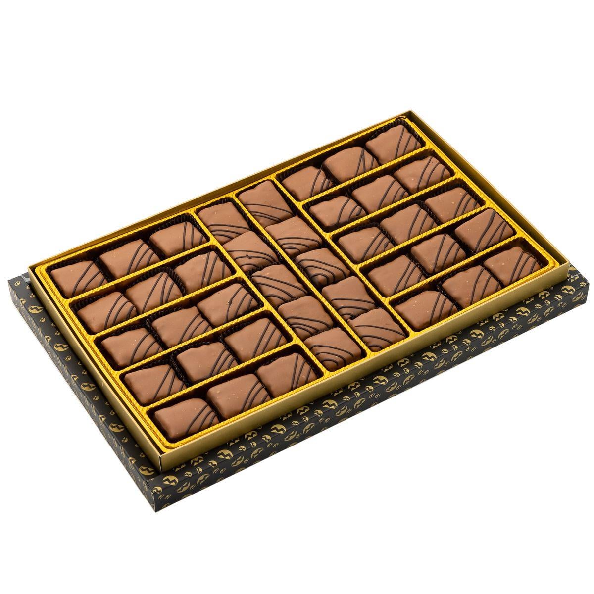 Madlen Hediyelik Fındık Krokan Special Çikolata 860 gr