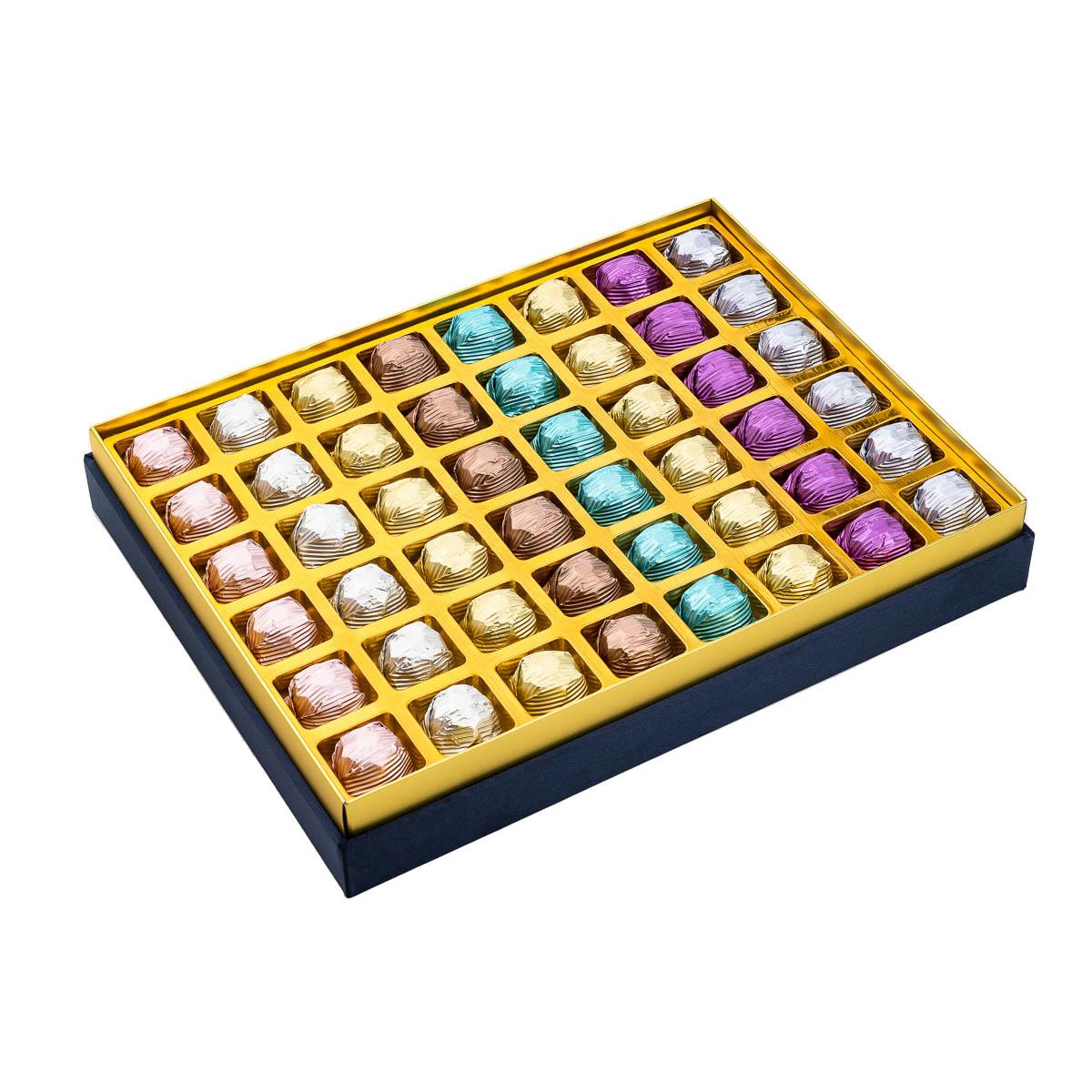 Madlen İbrik Yaldızlı Tablo Kutu Luxury Hediyelik Çikolata 640 gr