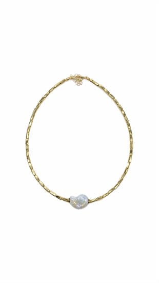 Krem deniz kabuğu kolye