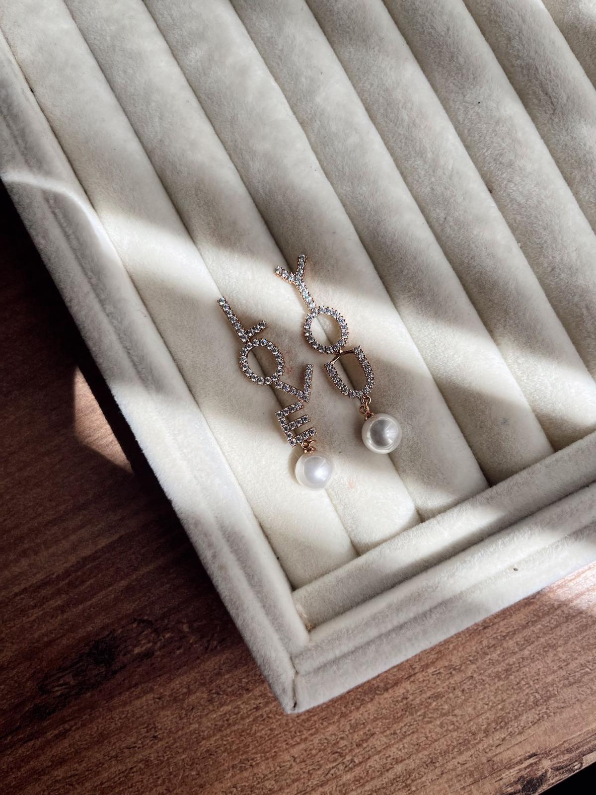 Love Detaylı Vip Küpe