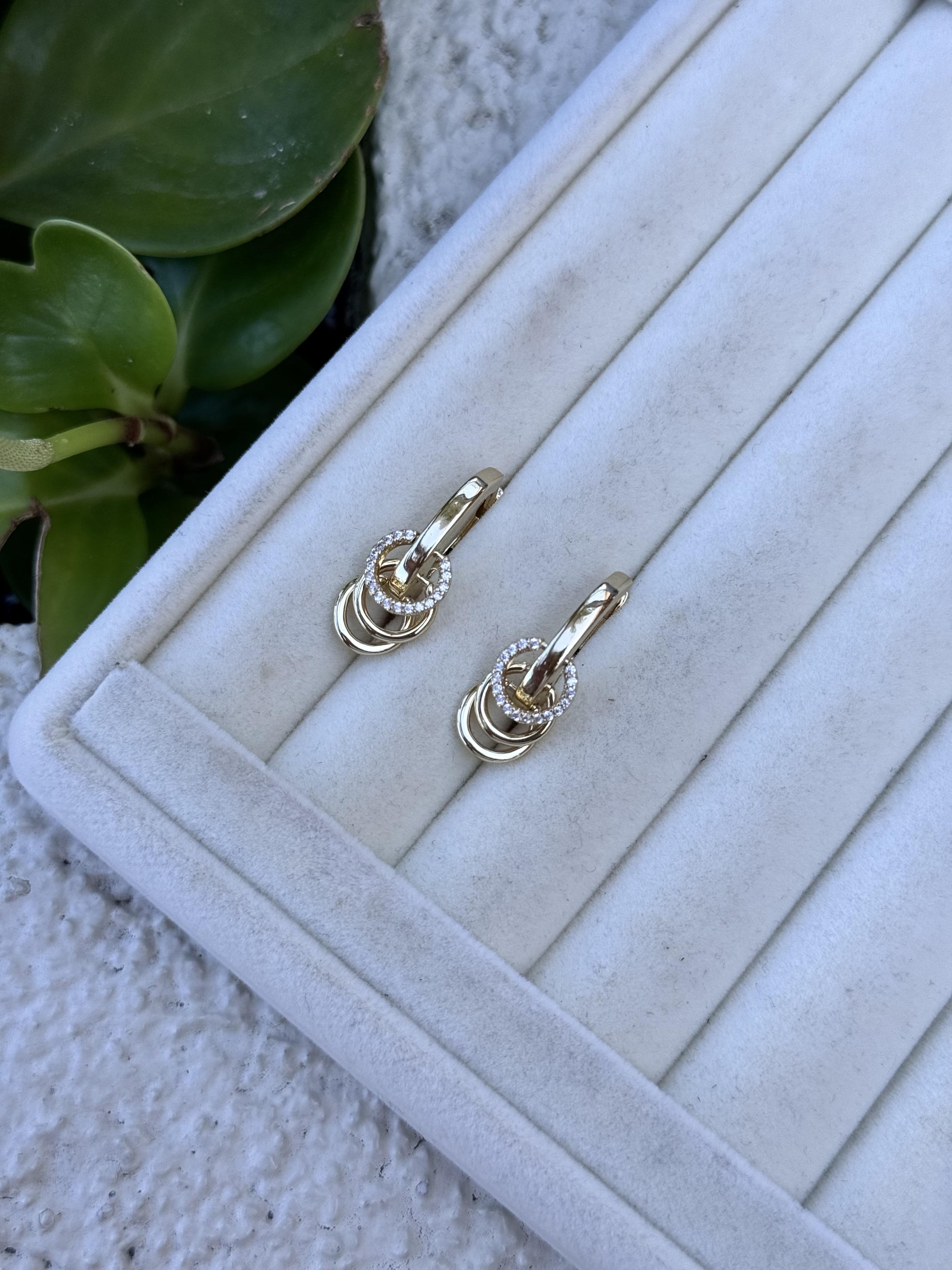 Özel Seri Gold Halkalı Küpe