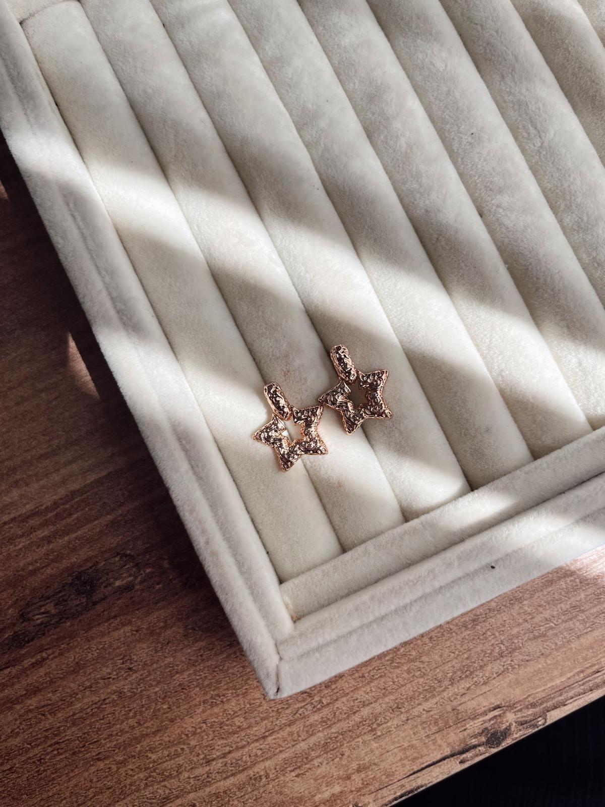 Yıldız Ezme Vip Küpe