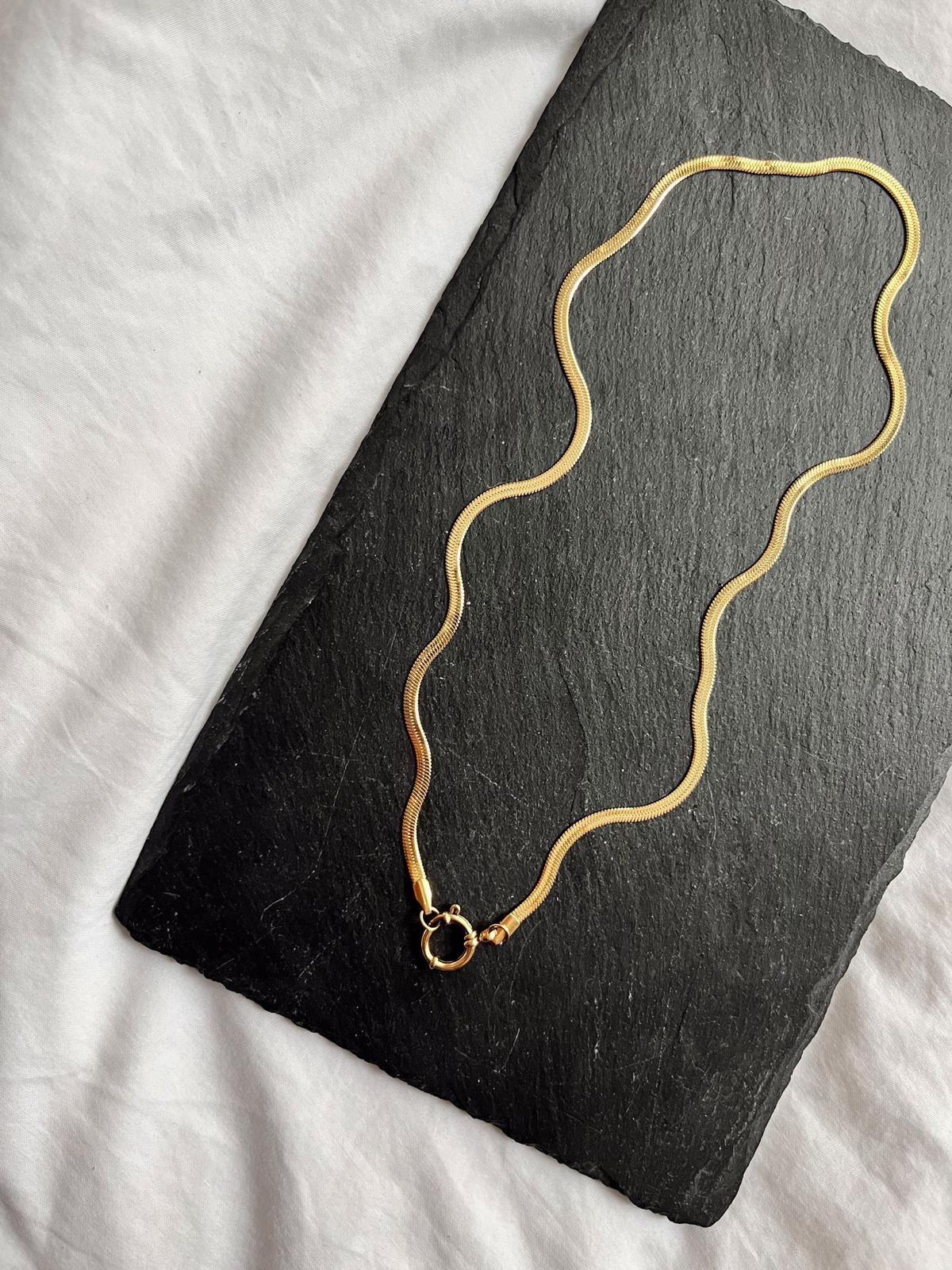 Yuvarlak Uç Çelik Kolye